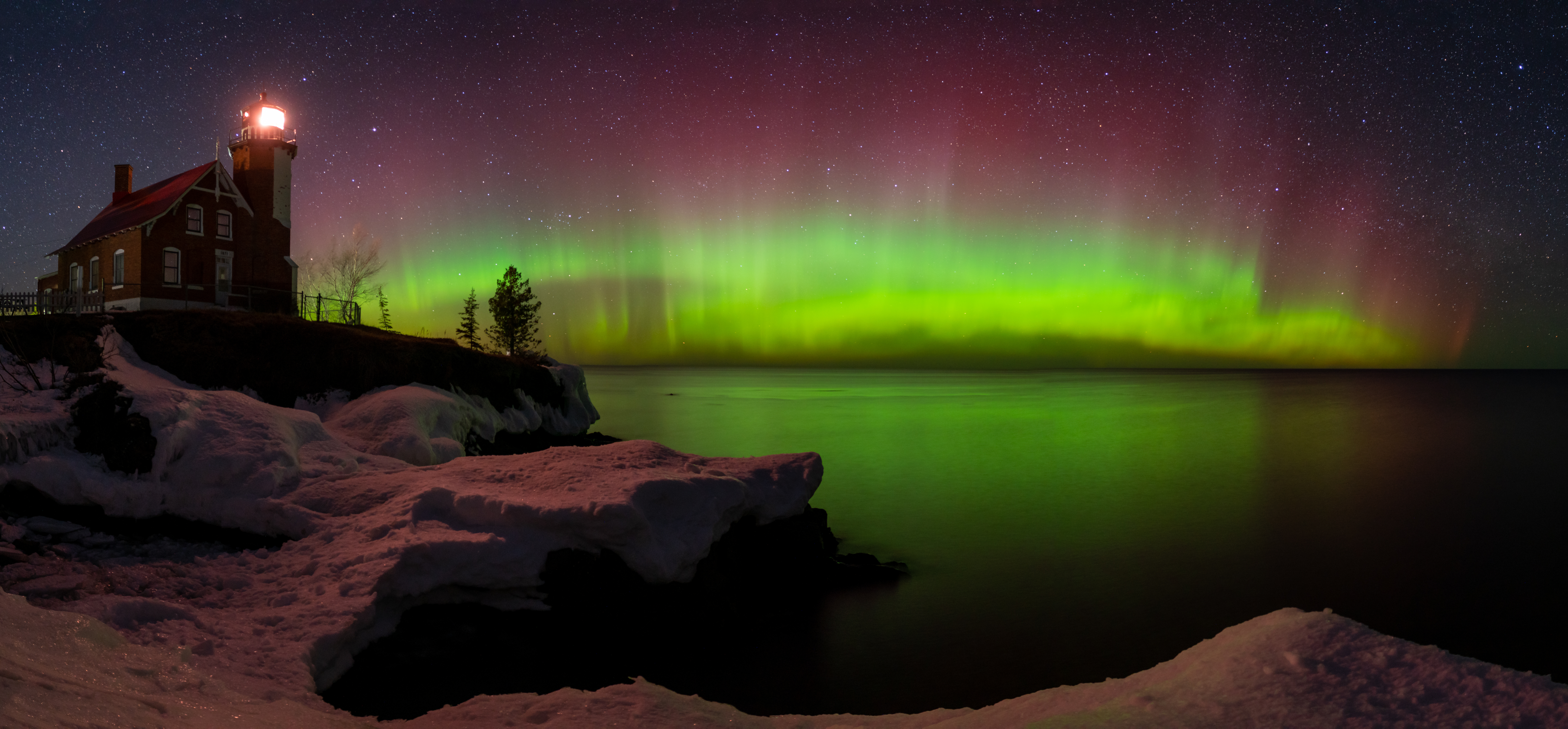 Northern Light on the night sky in Eagle Harbor, Michigan UP