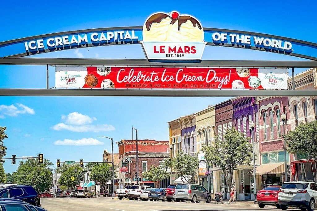 Wells-Visitor-Center-Ice-Cream-Parlor-Le-Mars-Iowa
