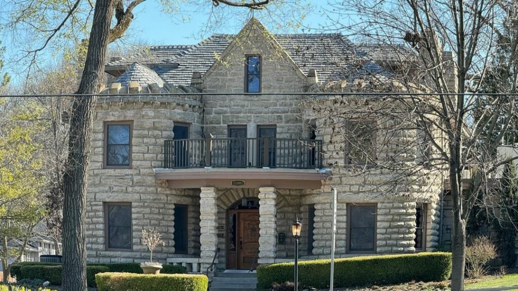 Caenen Castle-Kansas