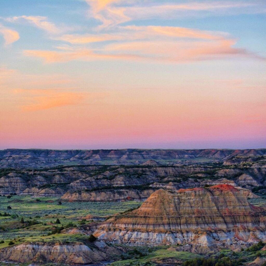 Painted Canyon Overlook-North Dakota