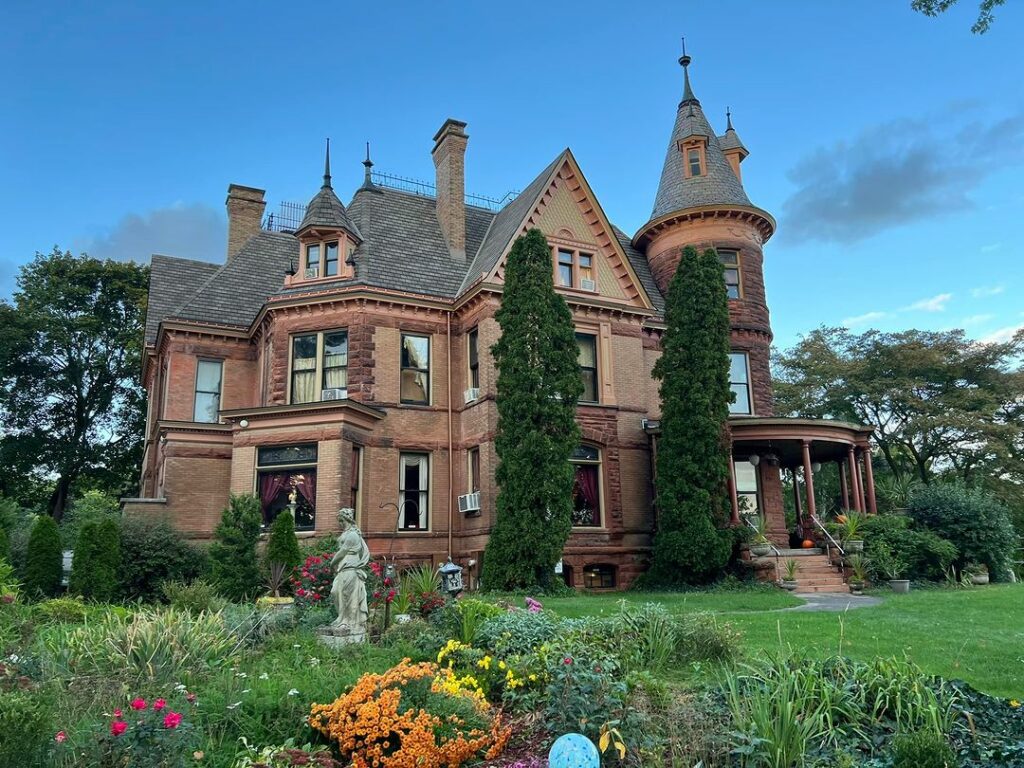 The Henderson Castle-Michigan