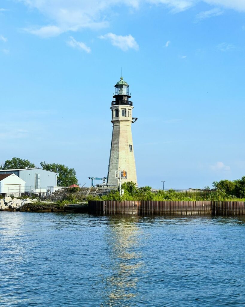 Buffalo Main Light