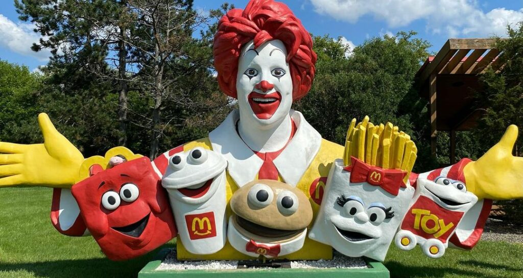 Giant Ronald McDonald-Ohio