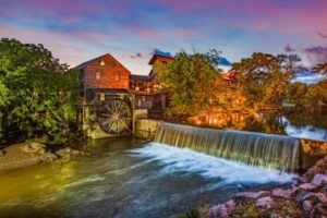 10 Things to AVOID During a Visit to Pigeon Forge